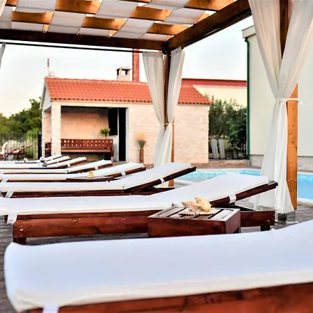 Dreamview & Heated Pool At Lucija 1 *