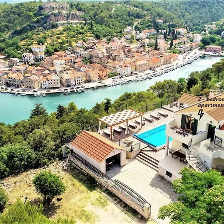 Apartmán Dreamview & Heated Pool At Lucija 1