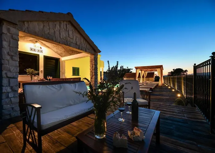 아파트 Dreamview & Heated Pool At Lucija 1 *