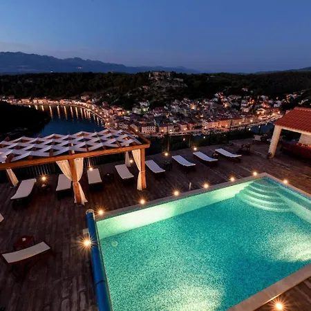 Dreamview & Heated Pool At Lucija 1 *