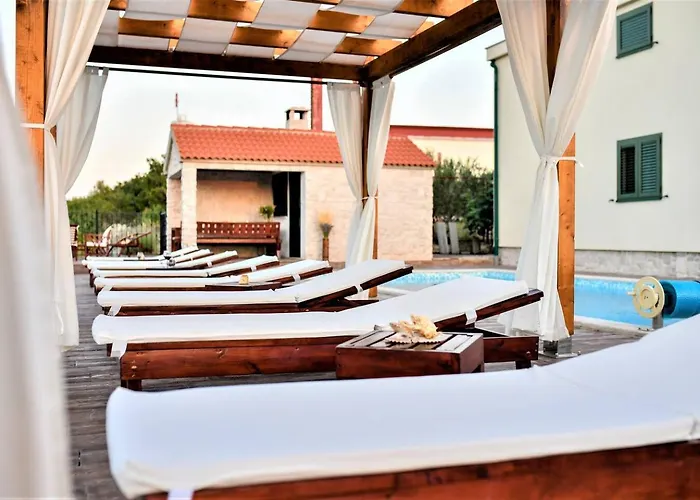 Dreamview & Heated Pool At Lucija 1 *