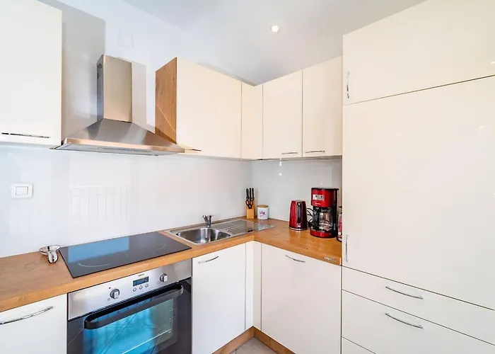 Dreamview & Heated Pool At Lucija 1 Apartman *